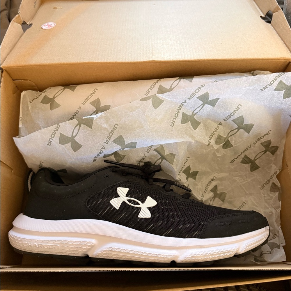 Under Armour Black and White Athletic Shoes